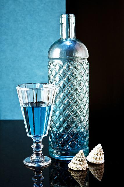 lahev alkoholu